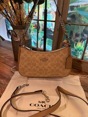 Coach Teri Shoulder Bag